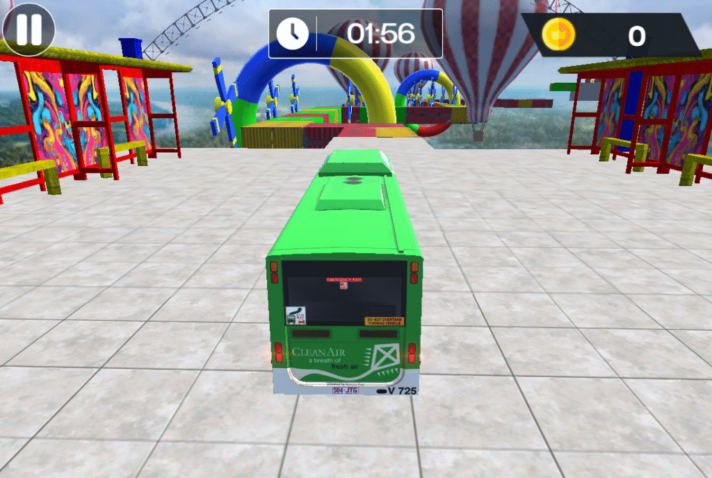 Vue du cockpit d'un bus sur les pistes impossibles de Sky Bus Mega Ramp